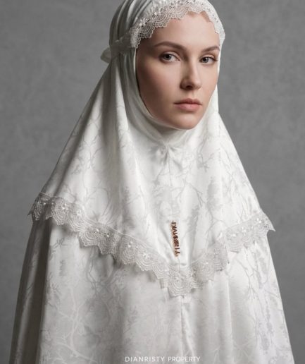 Mukena Naira